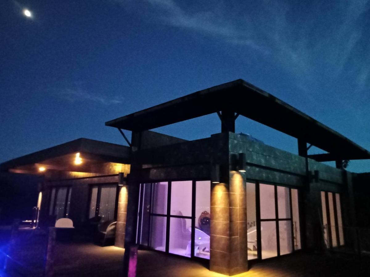 月光石-蘭陽夜景民宿 Dayin Buitenkant foto